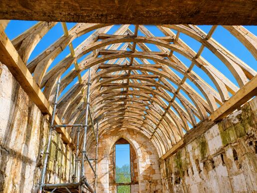 Première vue de chantier de charpente